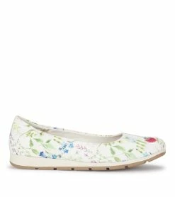 Hot Sale π₯ Baretraps Prim Slip On (BT28896) White/Multi Flower Canvas β 11 Hot Sale π₯ Baretraps Prim Slip On (BT28896) White/Multi Flower Canvas β -Cheap Sandals Store 4a9d102704ce6eb2a3f7621e3acc5d0591ba0537 04361.1673083940