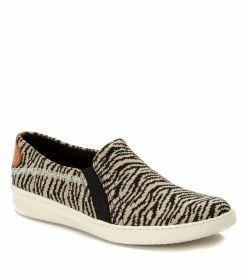 Hot Sale 👍 Baretraps Yadier Slip On 👟 Sneaker (BT27390) Black Multi Zebra 🎉