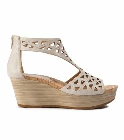 Hot Sale 🧨 Baretraps Miriam Wedge 🩴 Sandal (BT26350) Soft Gold 😍 -Cheap Sandals Store f33b5cc6bd5e98b64eb3d2cc7421897bfae32bfb 03849.1671787507